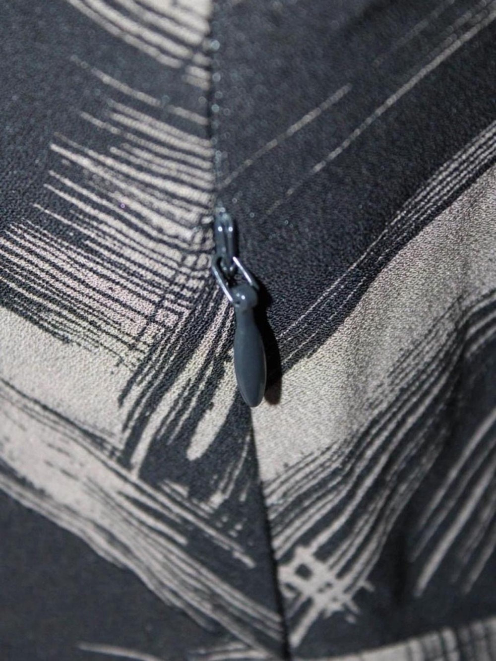 & Other Stories Black and Beige Brushstroke Long Sleeve Midi Dress - Picture 5 of 7